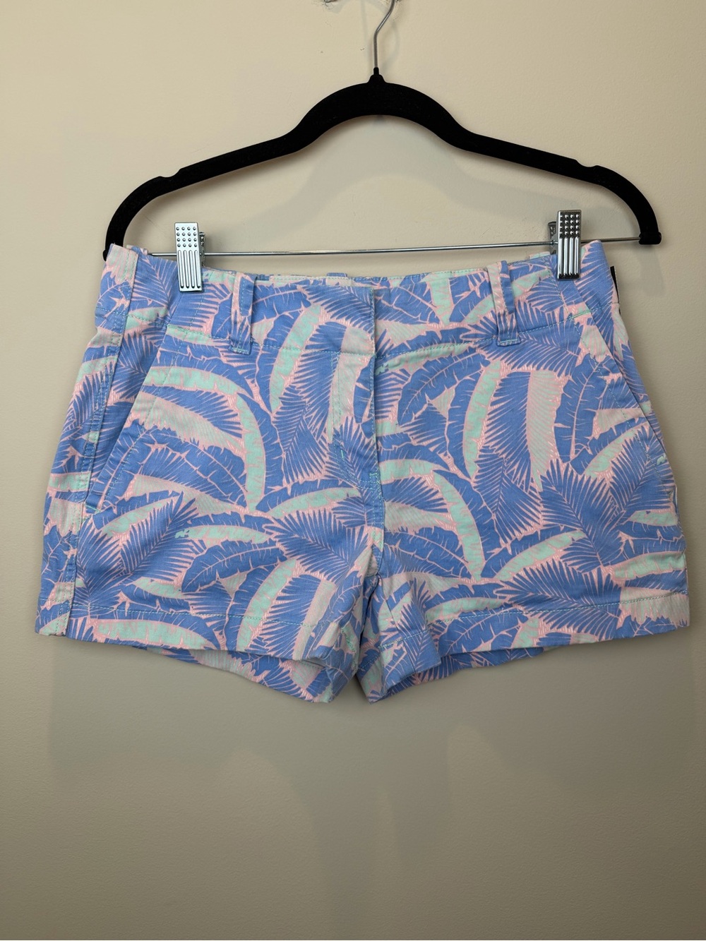 Vineyard Vines Pastel Palm-Print Shorts in Blue and Pink